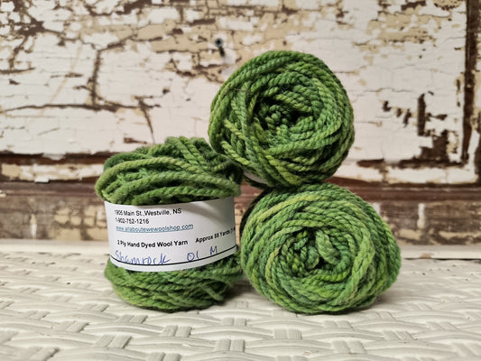 Shamrock 01 M Hand Dyed Wool Yarn Cake