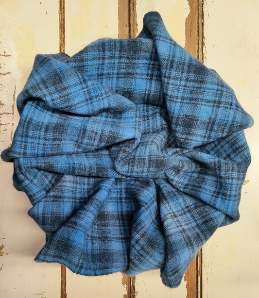 BRIGHT BLUE 01 M Hand Dyed Plaid Wool (Medium)