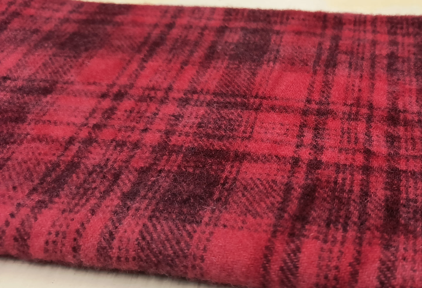 CHILI PEPPER 01 M Hand Dyed Plaid Wool (Medium)