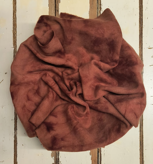 REDDISH BROWN 00 M Hand Dyed Wool