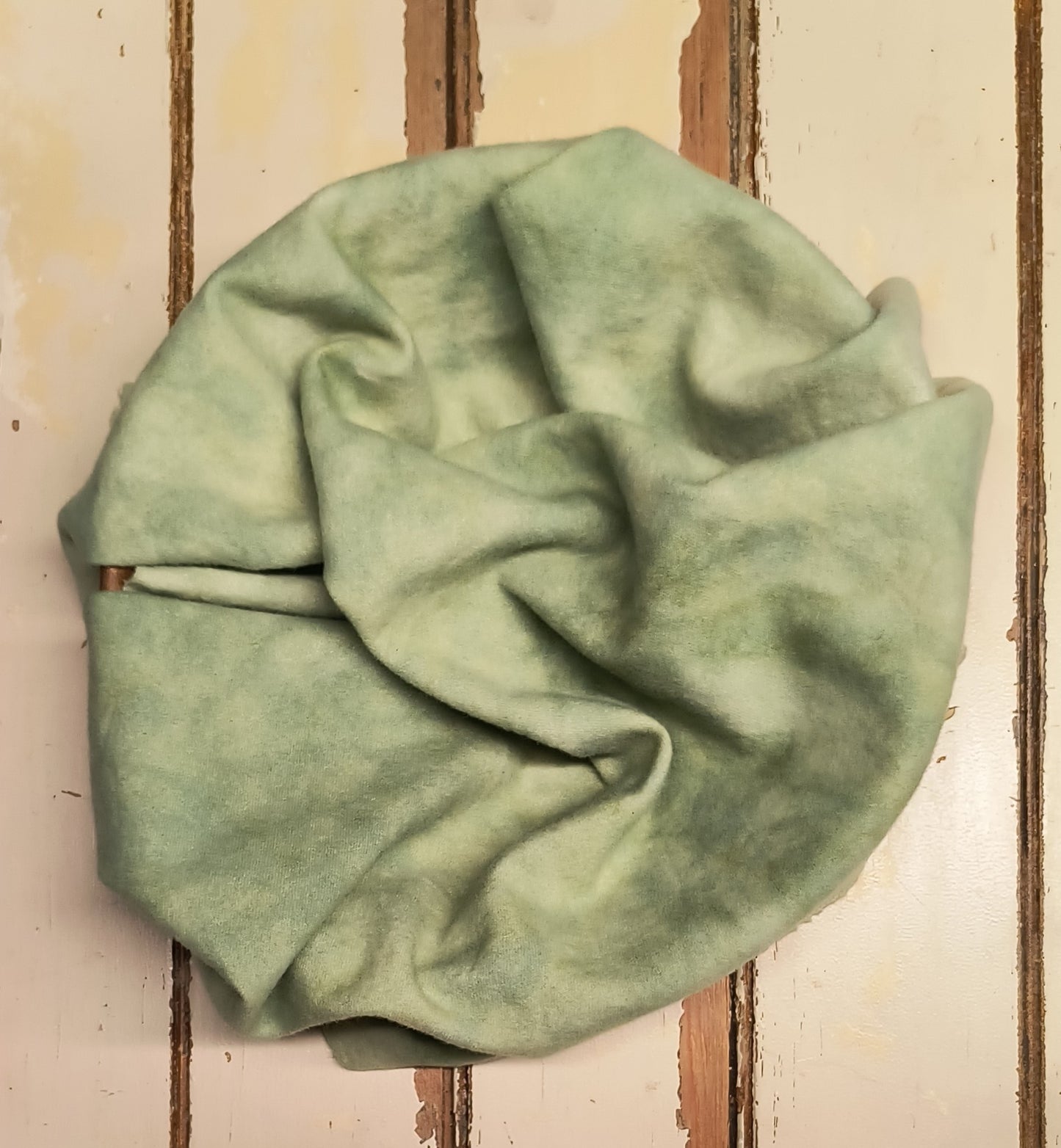 MOSS GREEN VALUES M | Set of 4 Hand Dyed Wool