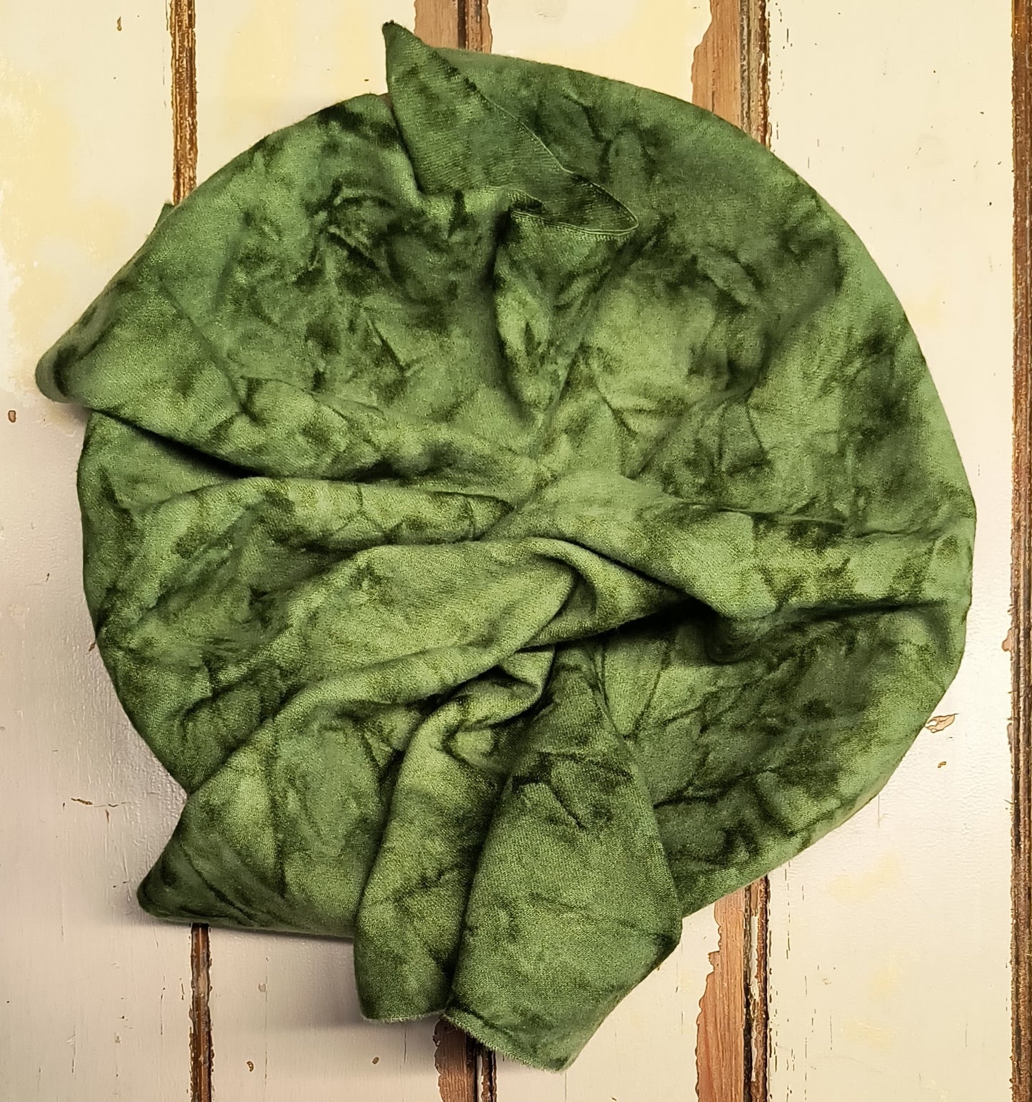 MOSS GREEN 00 M Hand Dyed Wool