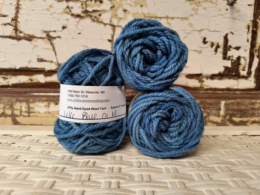 Lake Blue 01 M Hand Dyed Wool Yarn Cake