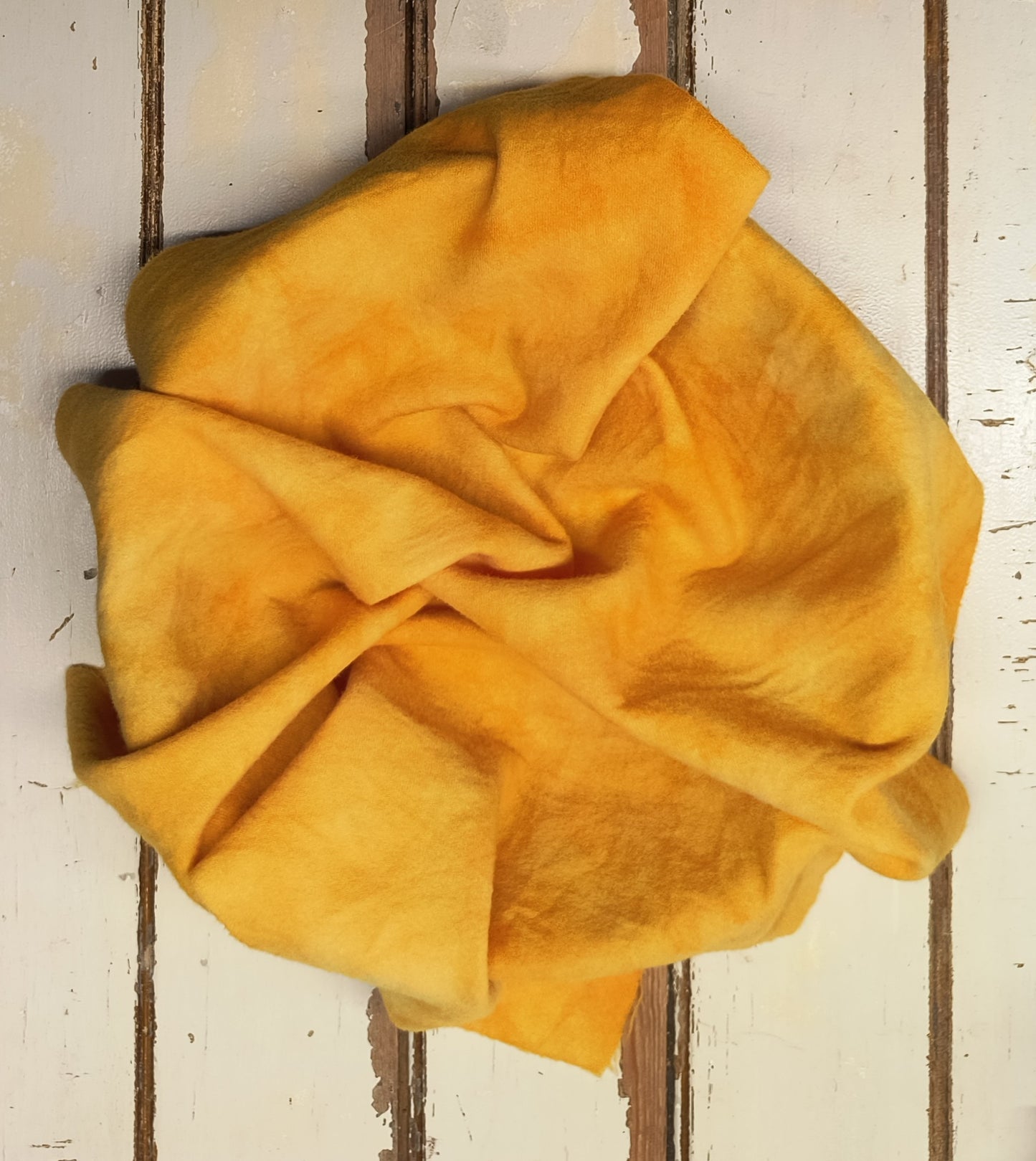 GOLDEN YELLOW 01 (M) Hand Dyed Wool