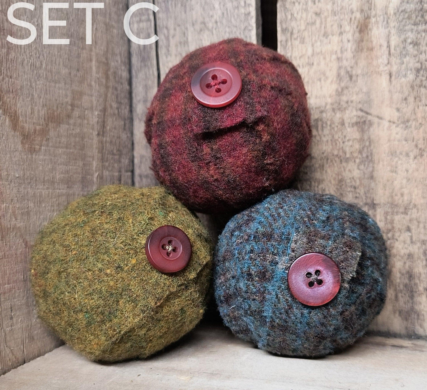 WOOL BALLS & BUTTONS Kit - All About Ewe Wool Shop