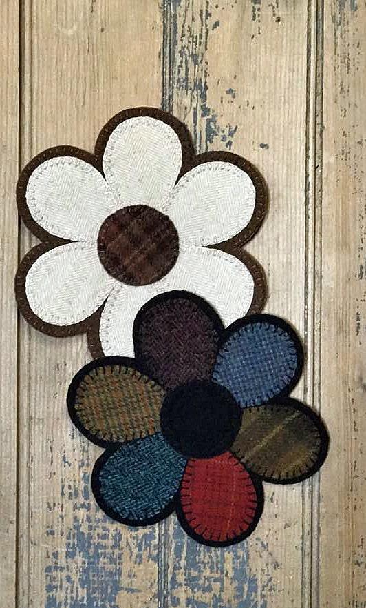 WOOL FLOWER MAT Paper Pattern - All About Ewe Wool Shop